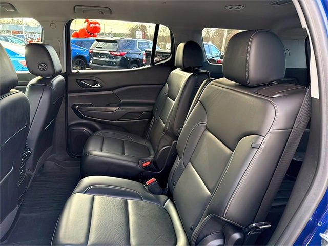 Used 2023 GMC Acadia SLT w/ Preferred Package image 18