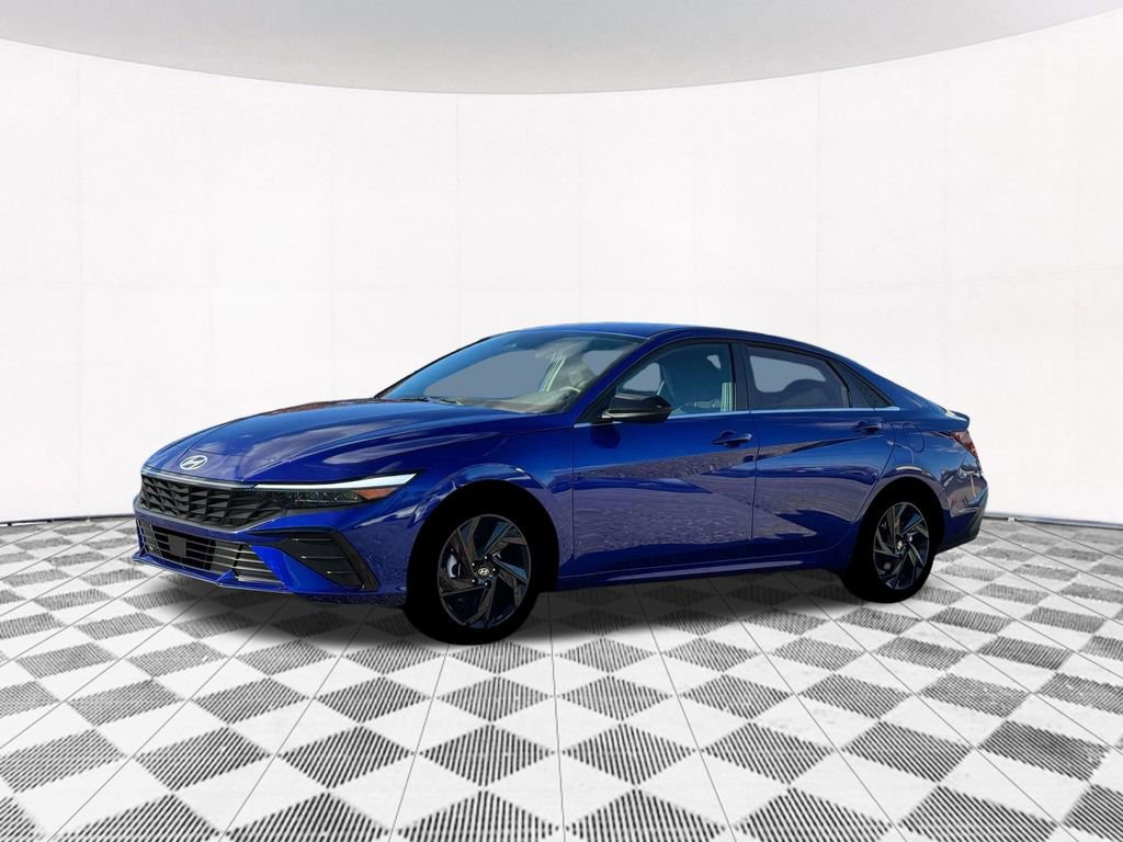 New 2026 Hyundai Elantra SEL Sport Premium FWD image 2