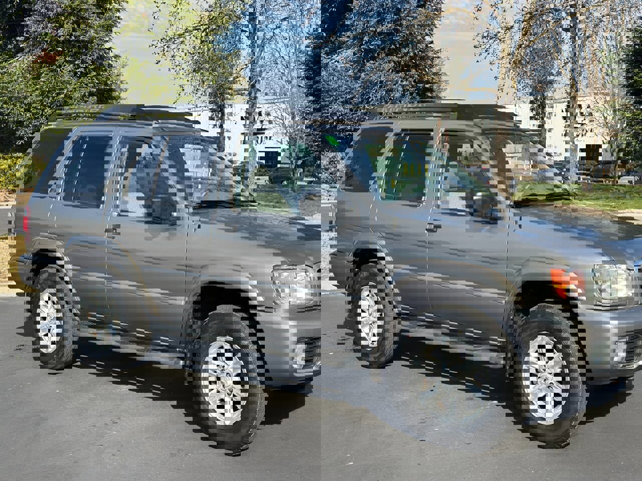 Used 2004 Nissan Pathfinder SE image 9