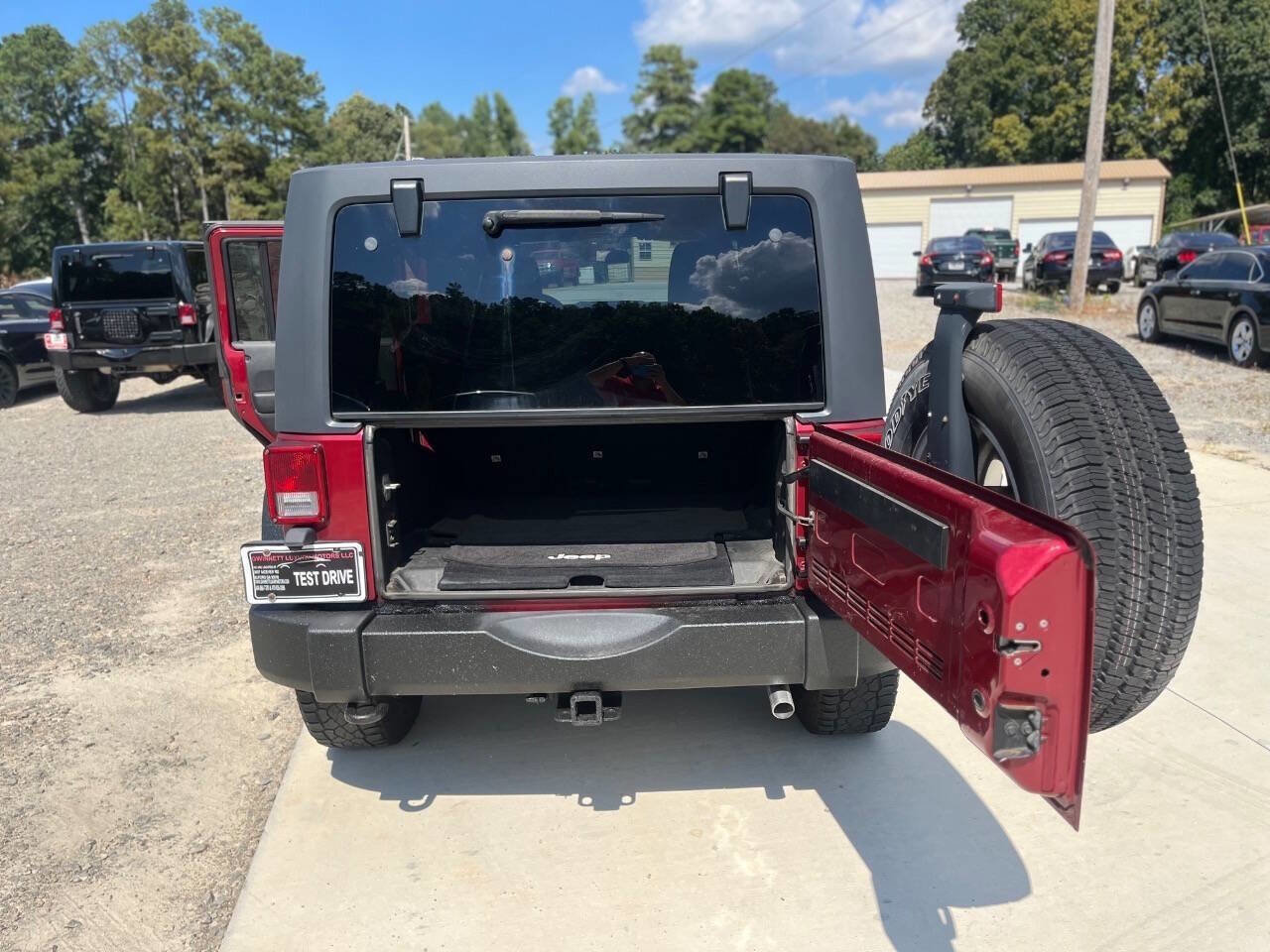 Used 2011 Jeep Wrangler Unlimited Sport AWD/4WD image 8