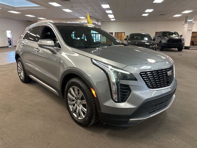 Used 2023 Cadillac XT4 Premium Luxury image 2