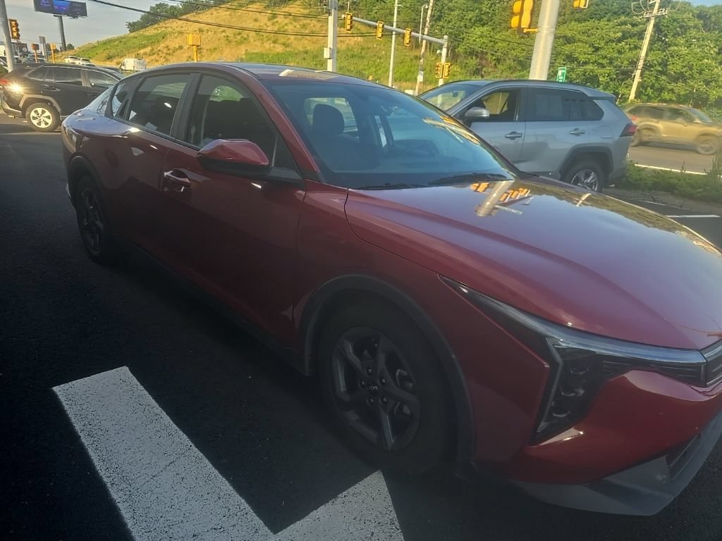 Used 2025 Kia K4 FWD image 3