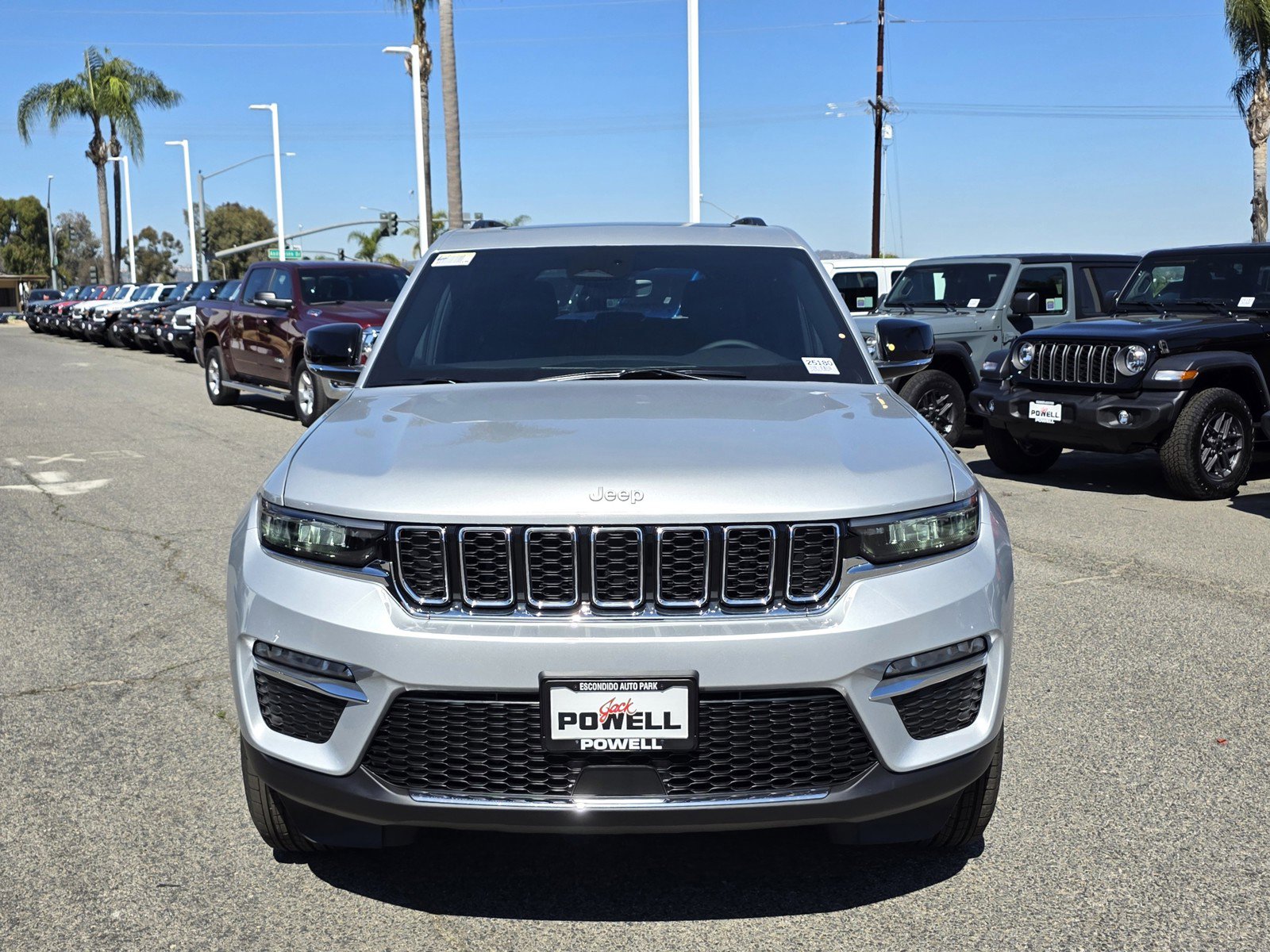 New 2025 Jeep Grand Cherokee Limited image 7