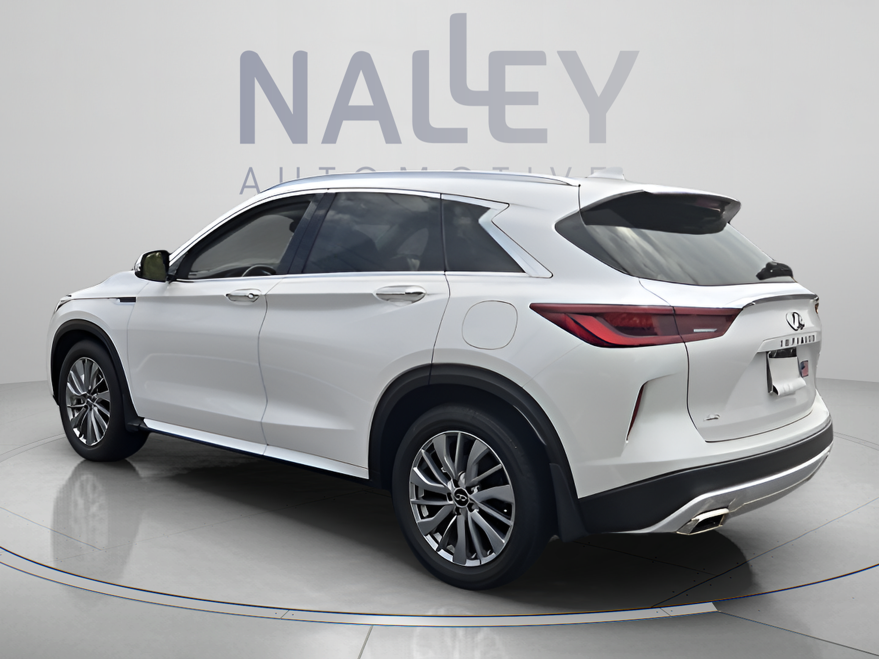 Used 2025 INFINITI QX50 Luxe AWD/4WD image 3