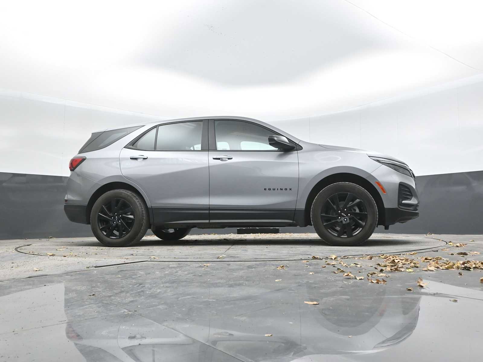 Used 2024 Chevrolet Equinox LS w/ Sport Edition image 38