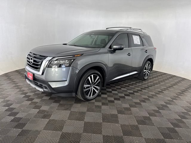 Certified 2025 Nissan Pathfinder Platinum AWD/4WD image 3
