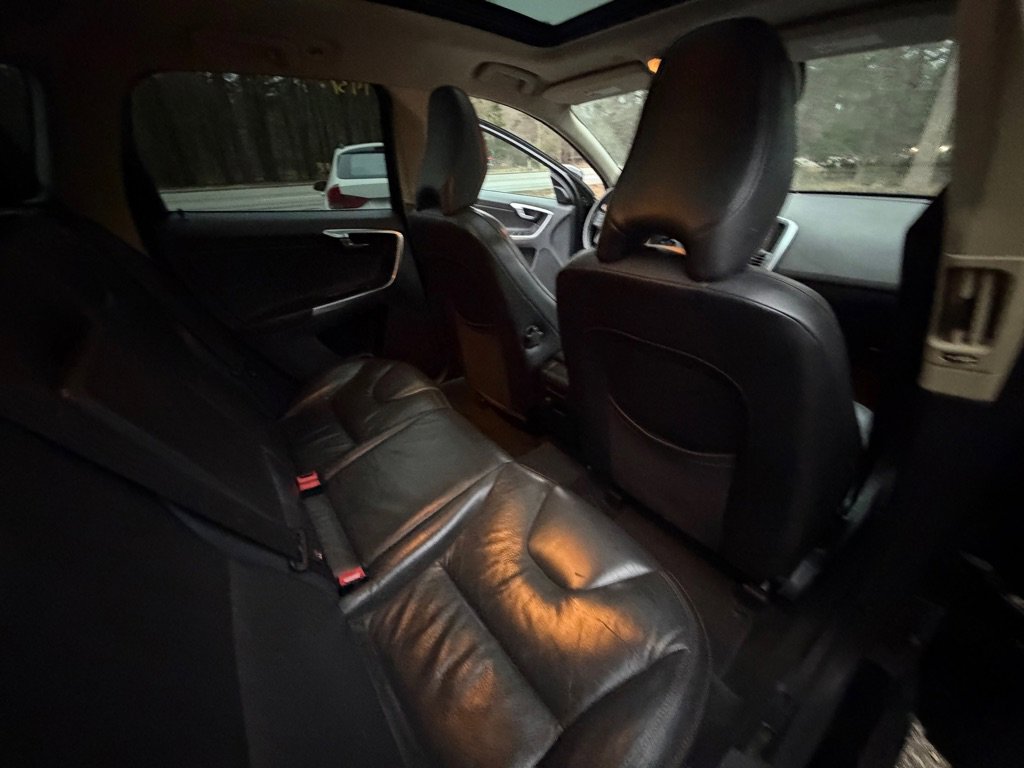 Used 2012 Volvo XC60 3.2 image 22