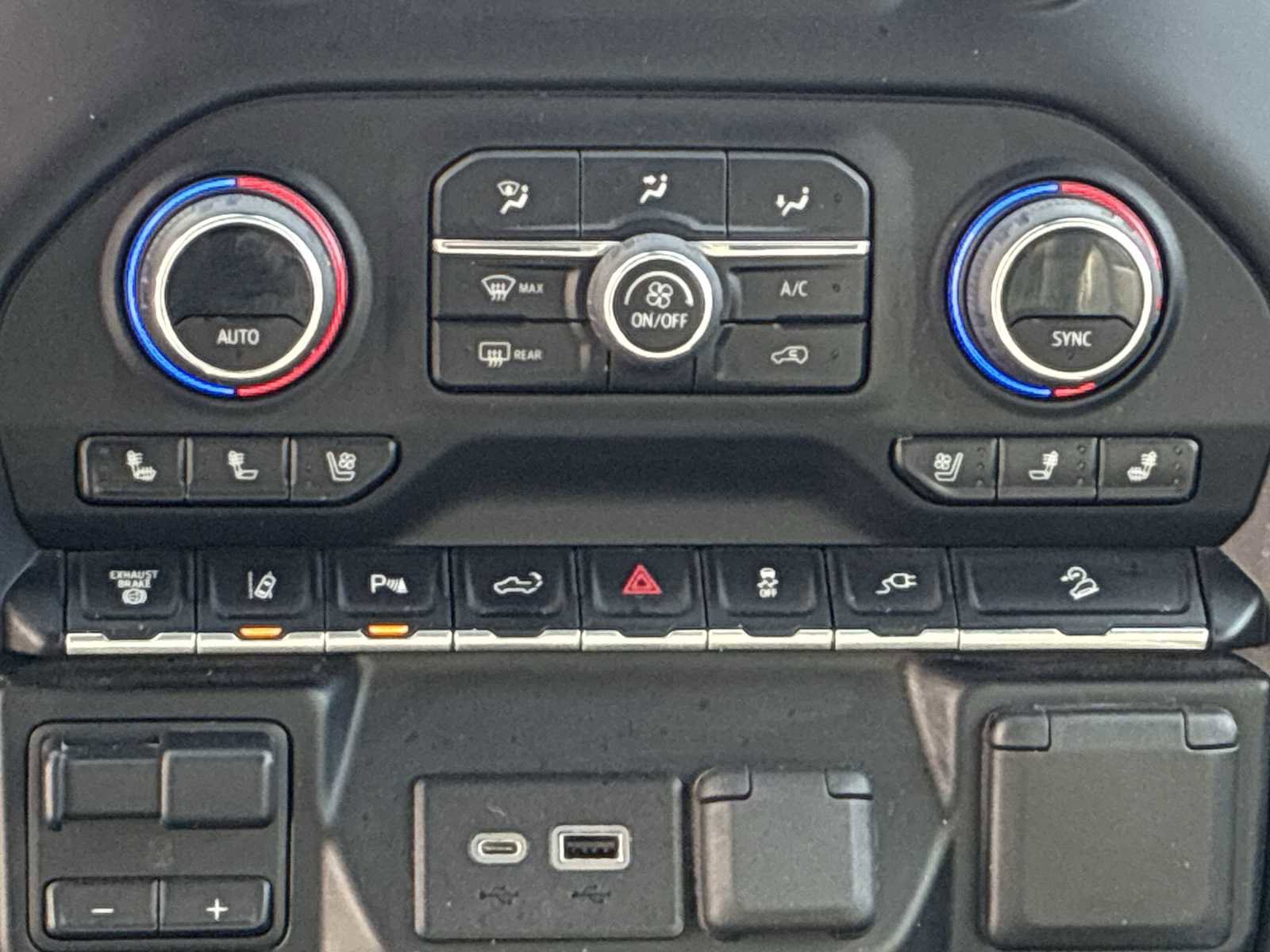 Used 2023 Chevrolet Silverado 2500 High Country w/ Z71 Off-Road Package AWD/4WD image 17