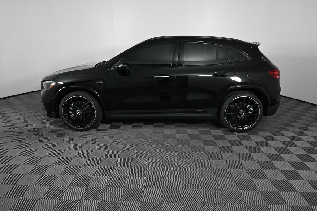 New 2026 Mercedes-Benz GLA 35 AMG 4MATIC image 3