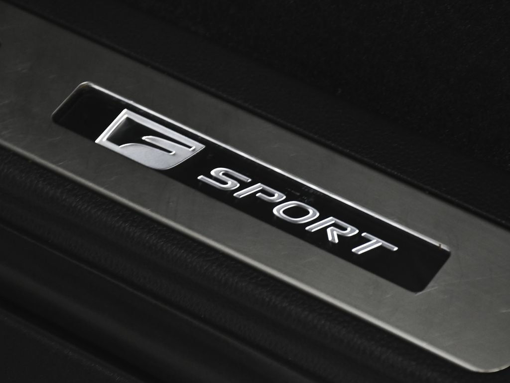 Used 2023 Lexus LX 600 F Sport w/ Accessory Package (Z1) AWD/4WD image 12