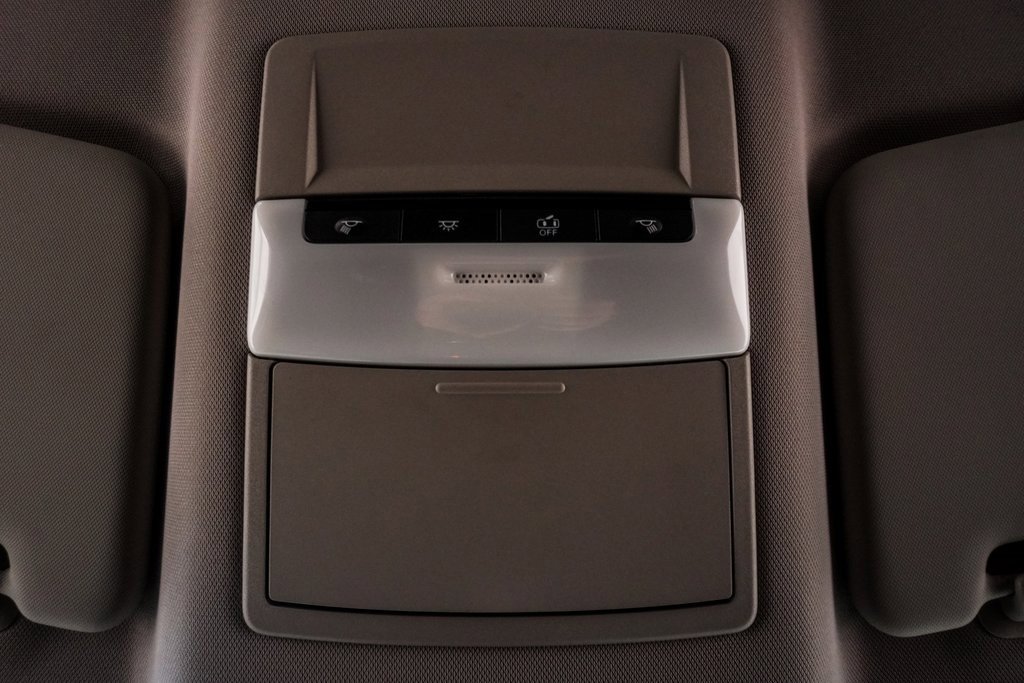 Used 2023 Nissan Rogue S image 25