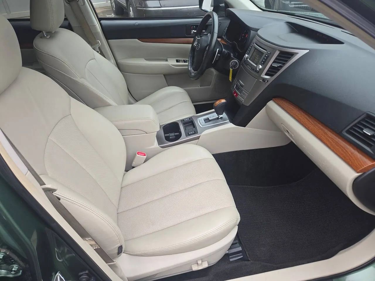 Used 2014 Subaru Outback 2.5i Limited w/ Moonroof Package image 26