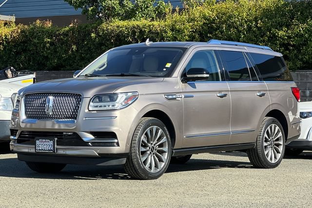 Used 2019 Lincoln Navigator Select w/ Technology Package RWD image 10