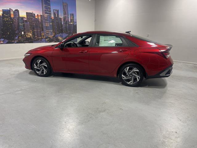 New 2025 Hyundai Elantra Sport image 4