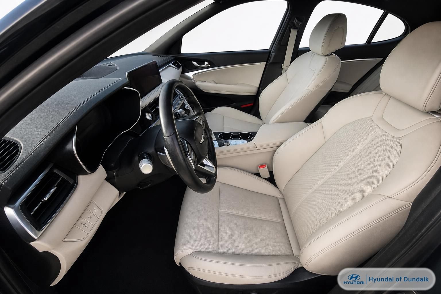 Used 2025 Genesis G70 2.5T AWD/4WD image 7
