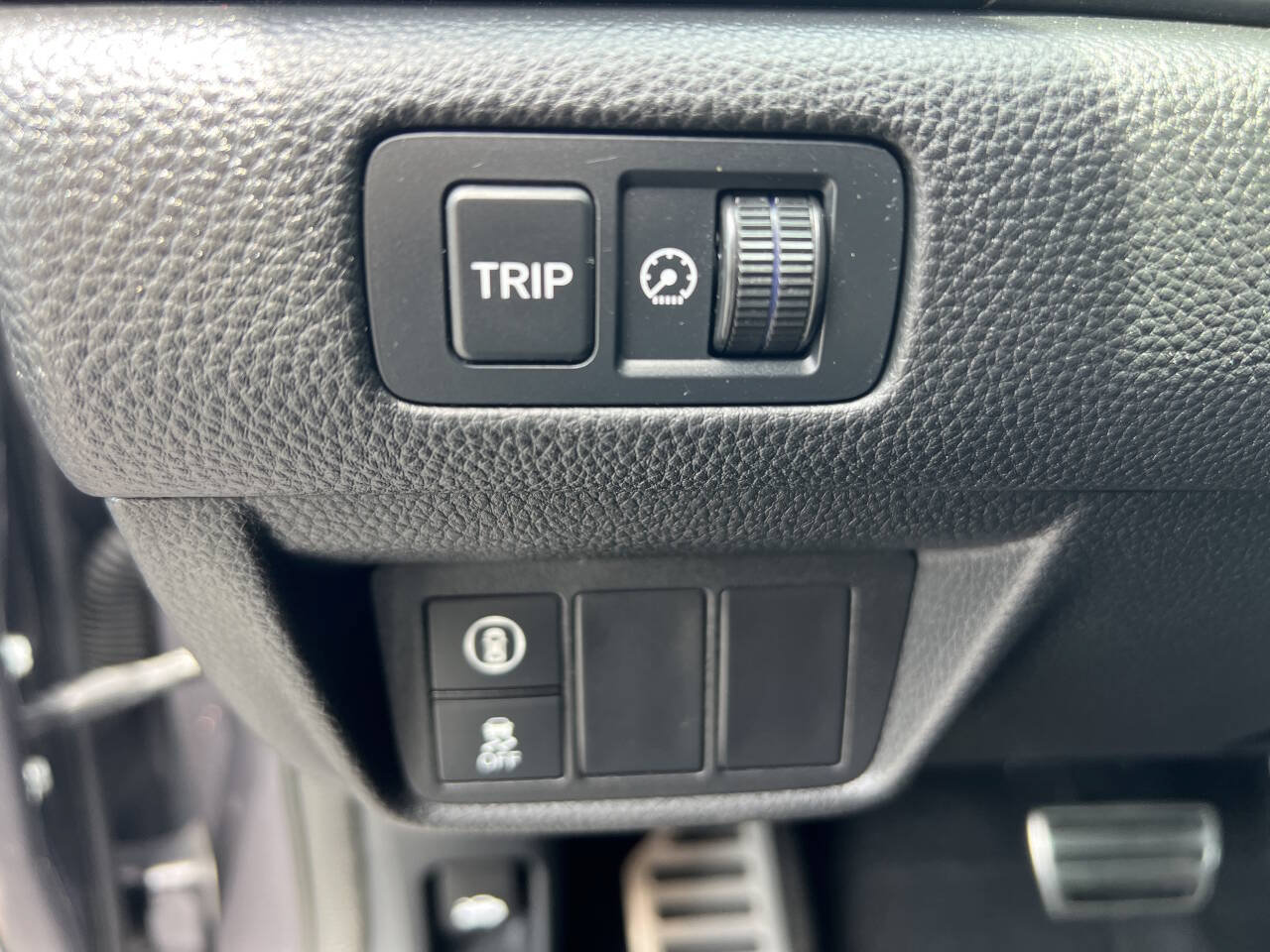 Used 2018 Honda Accord Sport image 12