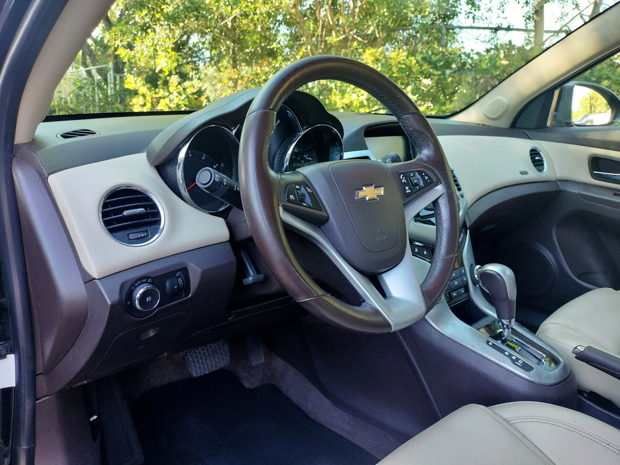 Used 2013 Chevrolet Cruze LT w/ RS Package image 17