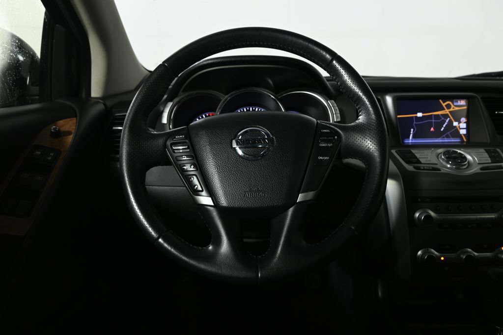 Used 2014 Nissan Murano LE w/ Platinum Edition Package AWD/4WD image 18