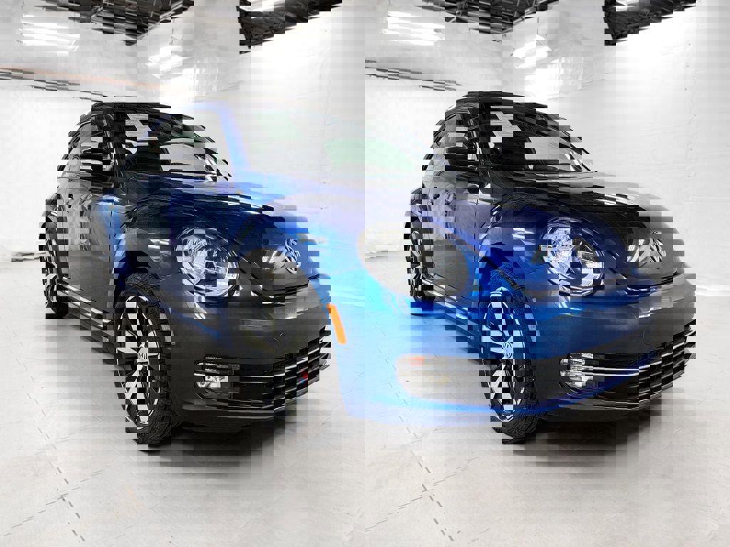 Used 2013 Volkswagen Beetle 2.0T FWD image 8