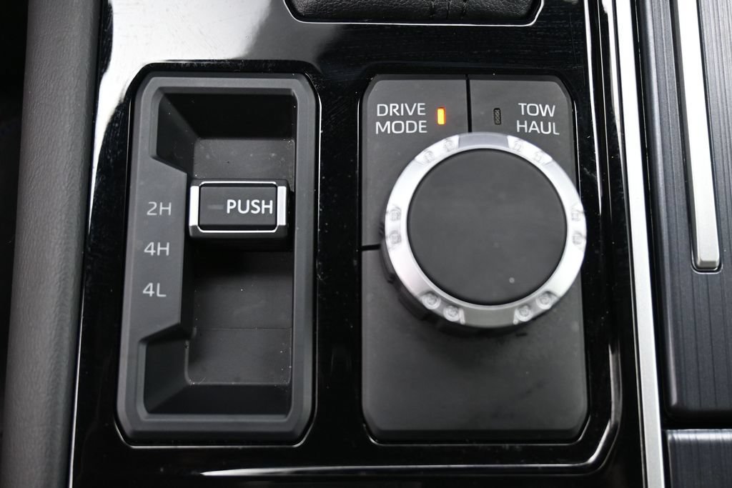 Used 2024 Toyota Tundra Platinum AWD/4WD image 27