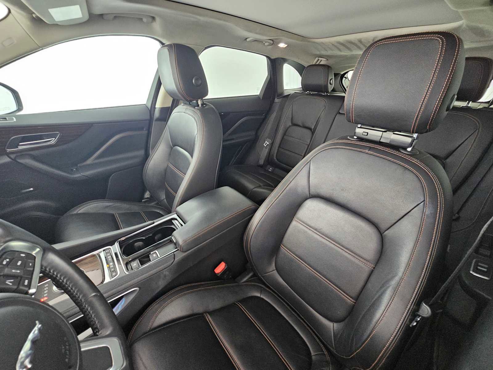 Used 2019 Jaguar F-PACE Prestige image 22