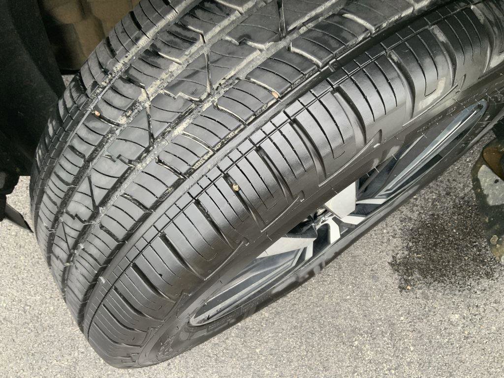 Used 2023 Nissan Pathfinder Platinum image 21