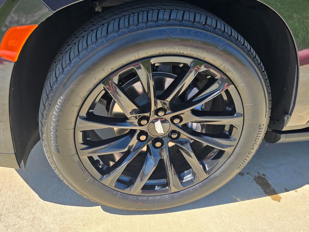 Used 2024 Cadillac Escalade Sport w/ LPO, ONYX Package AWD/4WD image 9