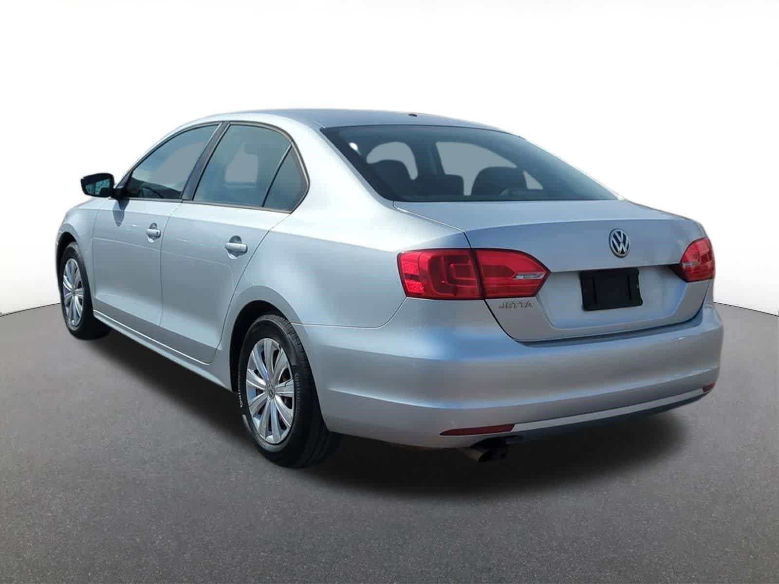 Used 2014 Volkswagen Jetta S image 4