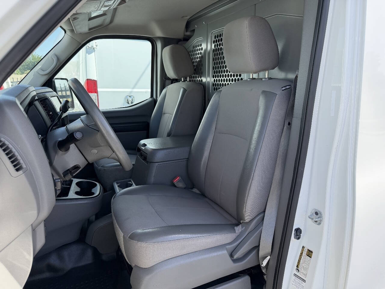 Used 2021 Nissan NV 2500 SV RWD image 10