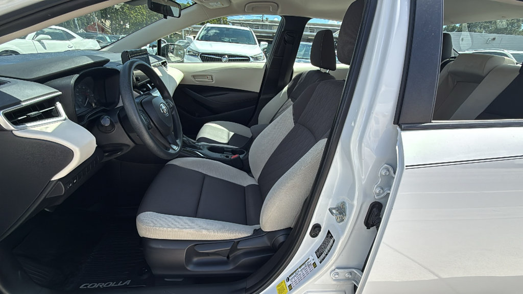 Used 2023 Toyota Corolla LE FWD image 23