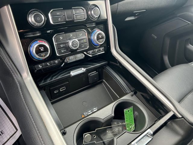 Used 2022 GMC Yukon XL Denali image 15
