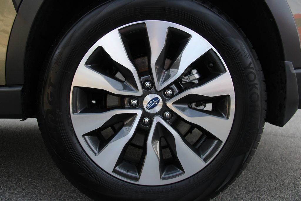 Certified 2025 Subaru Outback Limited image 25