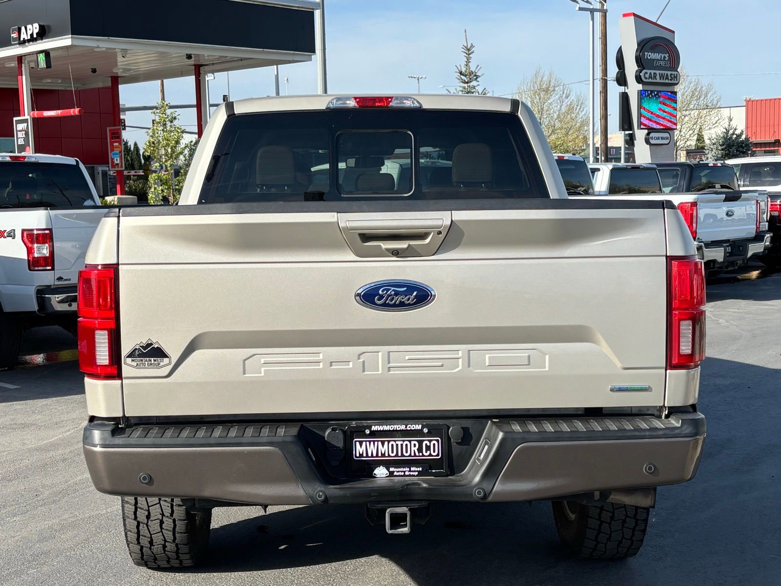 Used 2018 Ford F150 Lariat w/ Equipment Group 501A Mid AWD/4WD image 9
