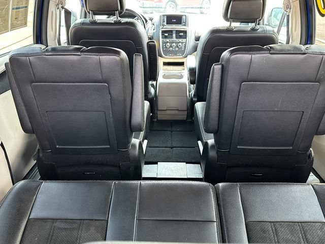 Used 2020 Dodge Grand Caravan SXT FWD image 12