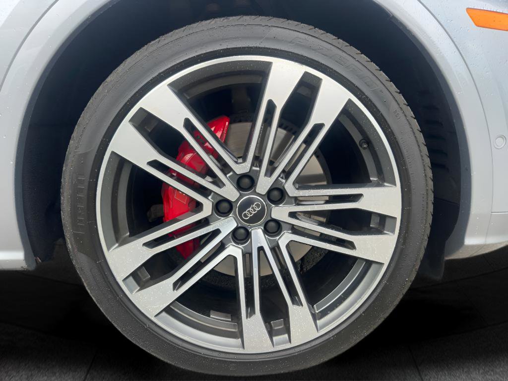 Used 2020 Audi SQ5 Prestige image 9
