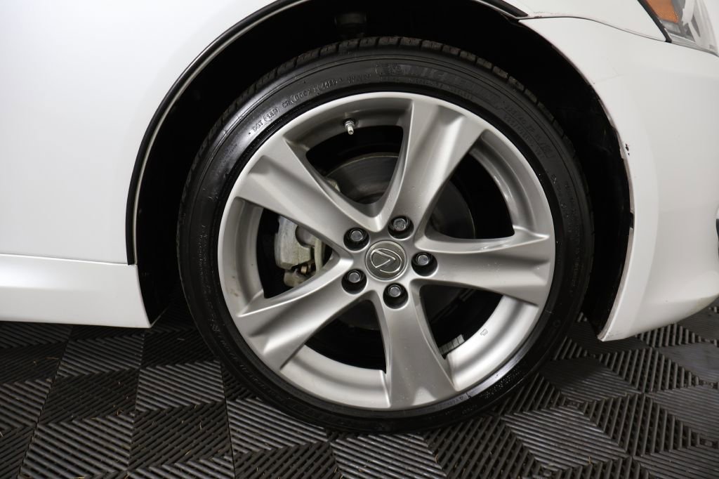 Used 2014 Lexus IS 250C 250 w/ Luxury Package image 62