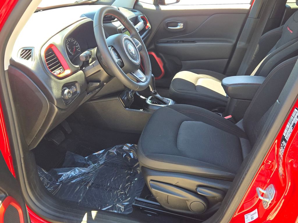 Used 2023 Jeep Renegade Trailhawk AWD/4WD image 21