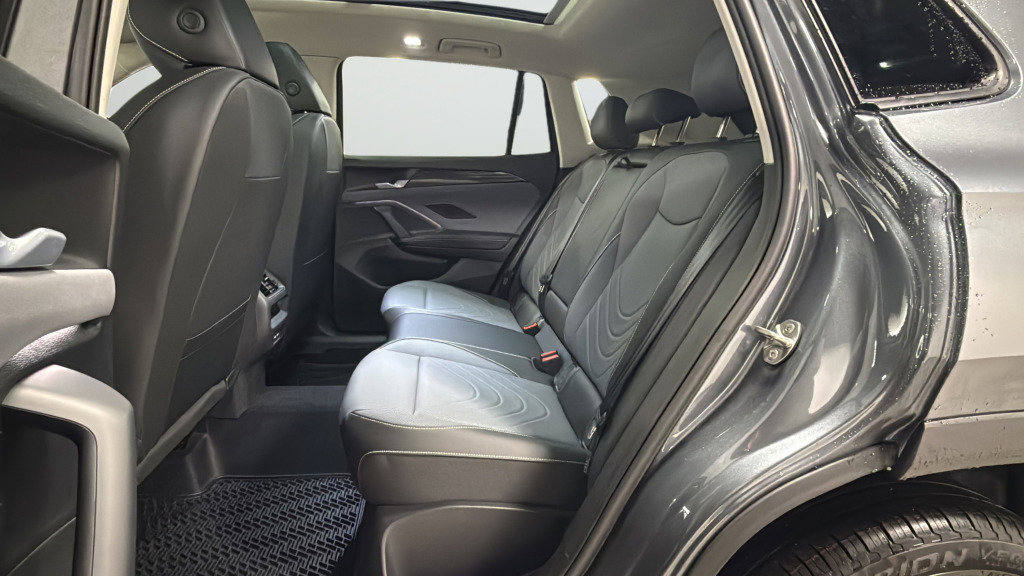 New 2026 Volkswagen Tiguan SE AWD/4WD image 31