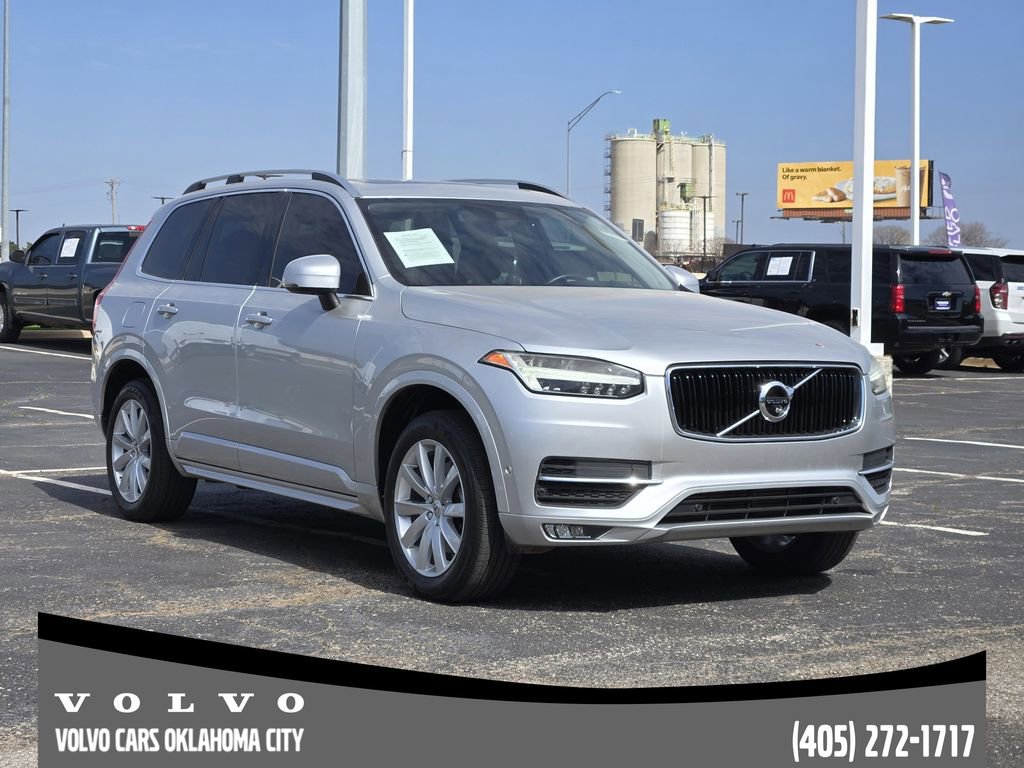 Used 2017 Volvo XC90 T6 Momentum w/ Vision Package image 2