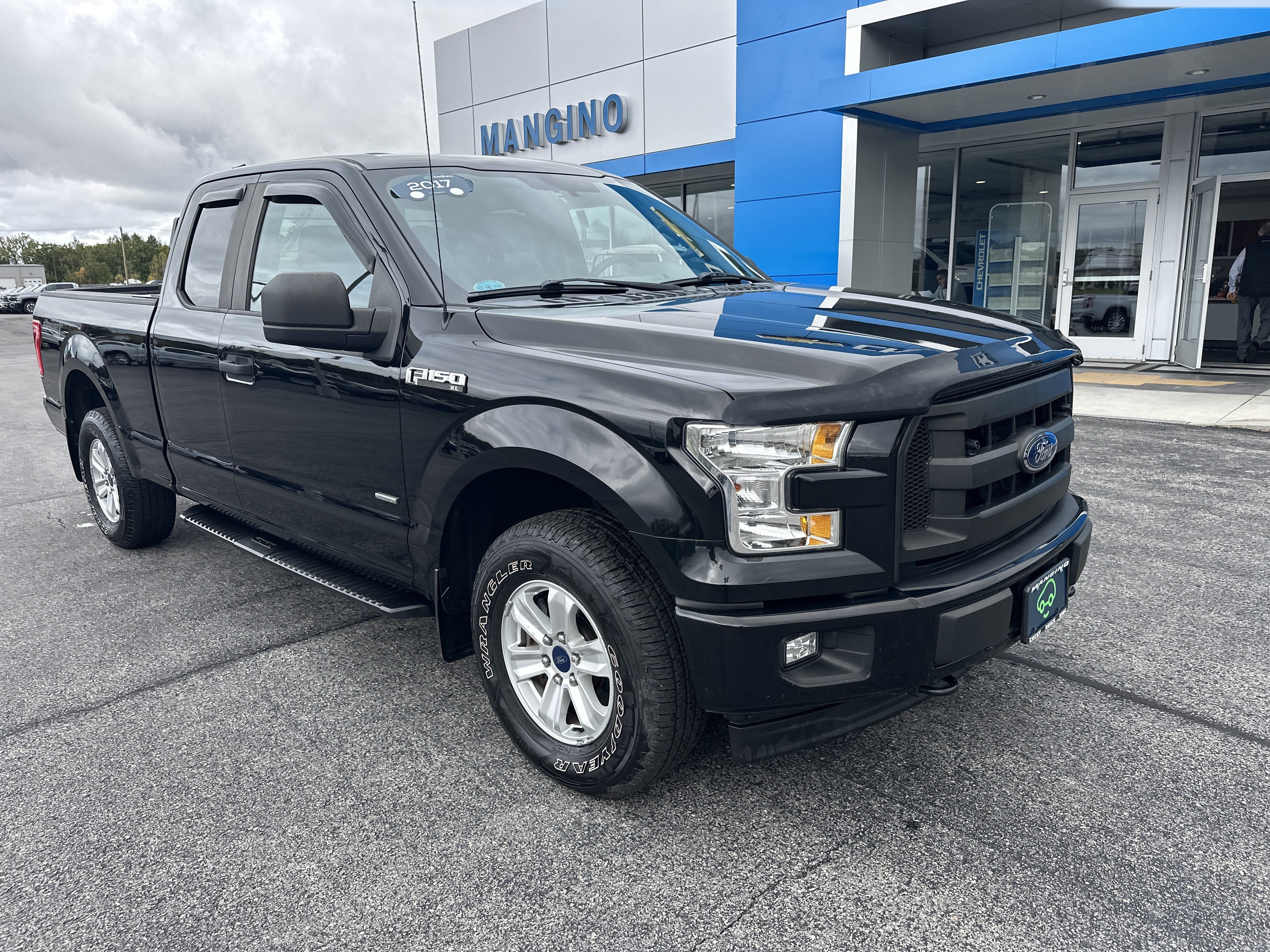Used 2017 Ford F150 XL w/ Equipment Group 101A Mid