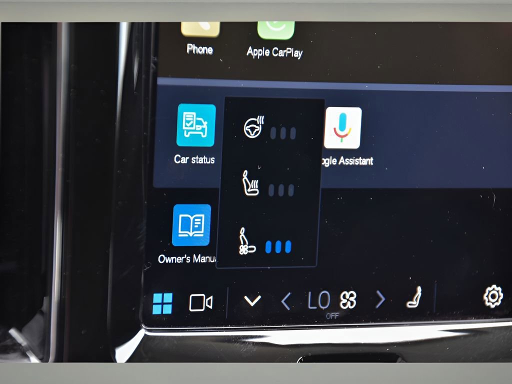 Certified 2025 Volvo XC60 B5 Ultra w/ Protection Package Premier image 22