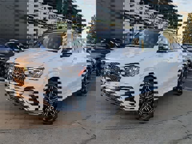 Used 2026 Mercedes-Benz GLE 450 4MATIC image 1