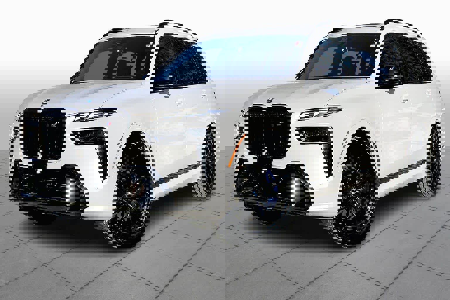 Used 2024 BMW X7 M60i w/ Executive Package image 1