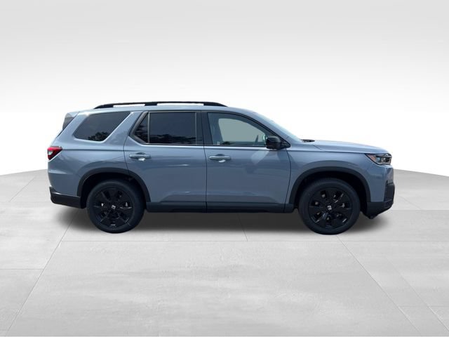 New 2026 Honda Pilot Black Edition image 9