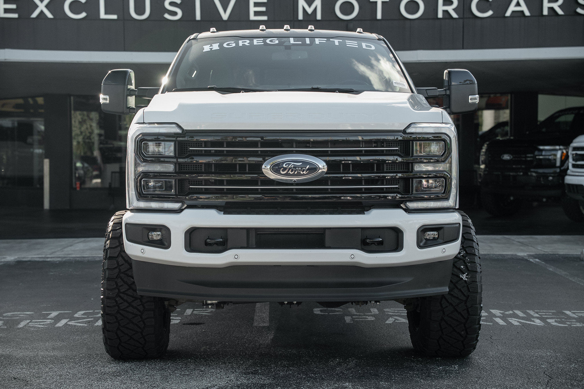 Used 2025 Ford F250 Platinum AWD/4WD image 4