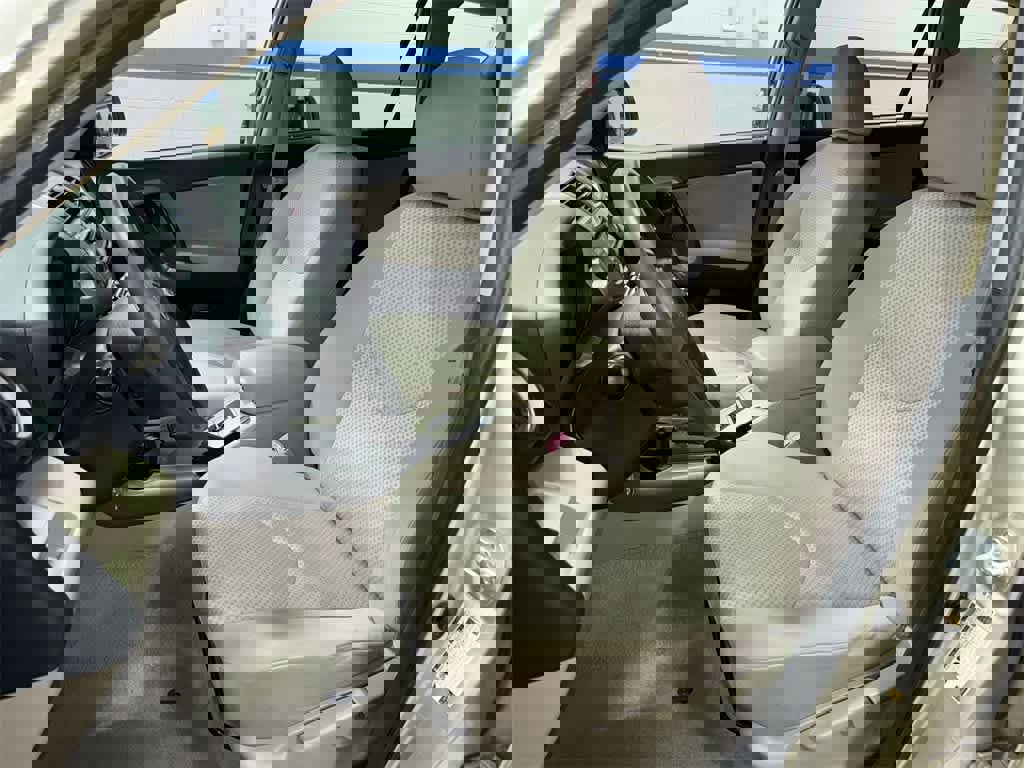 Used 2006 Toyota RAV4 2WD image 15