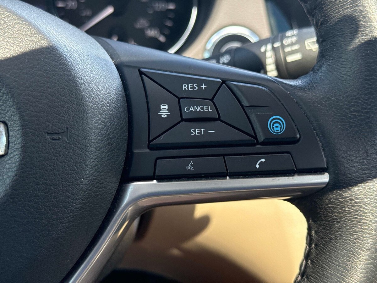 Used 2020 Nissan Rogue SL w/ Premium Package FWD image 30