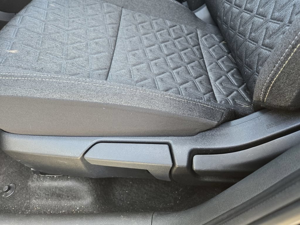 Used 2025 Nissan Kicks SV w/ Illumination Package FWD image 13