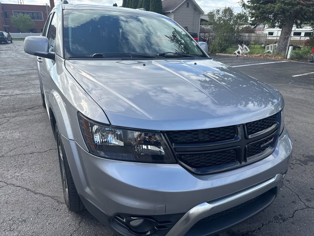 Used 2018 Dodge Journey Crossroad w/ Nav & Sun Group FWD image 49