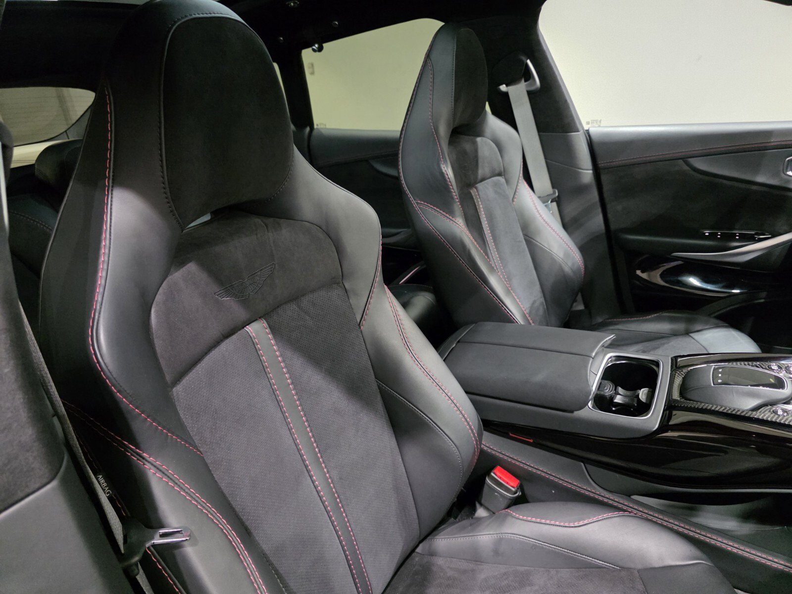 Used 2023 Aston Martin DBX 707 image 22